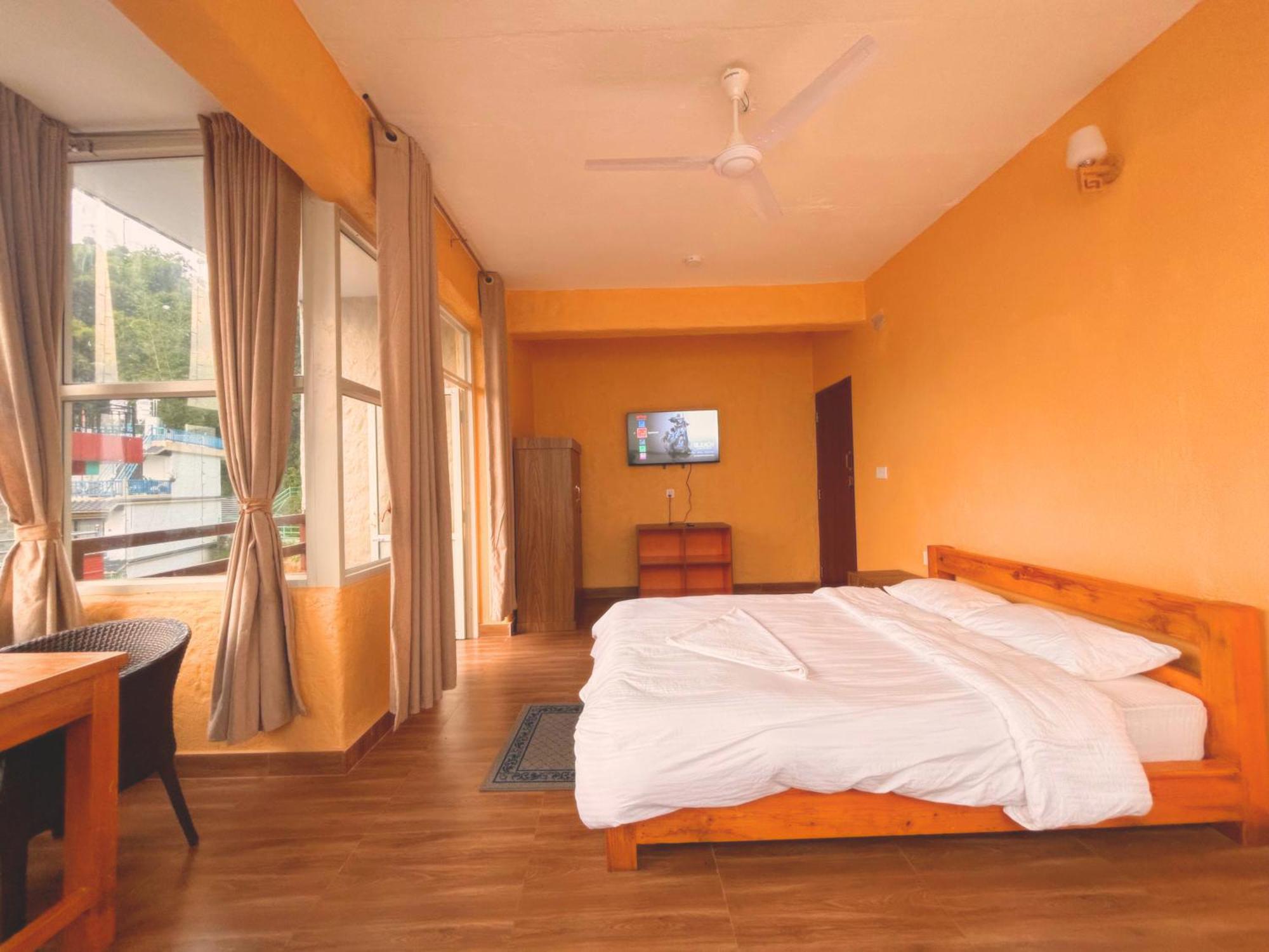 Nishan Apartments -Lakeside Pokhara Eksteriør billede